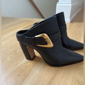 Vince Camuto Black Leather Pointed-Toe Mule Clogs with Gold Buckle